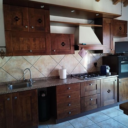 B&B I Ghiri Canzo Экстерьер фото